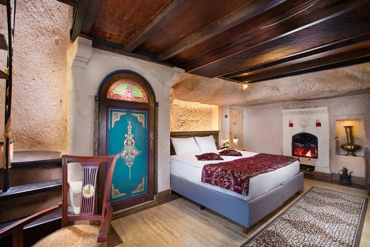 Selfie Cave Hotels Rooms